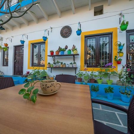 Iora Guest House Bharatpur Bagian luar foto